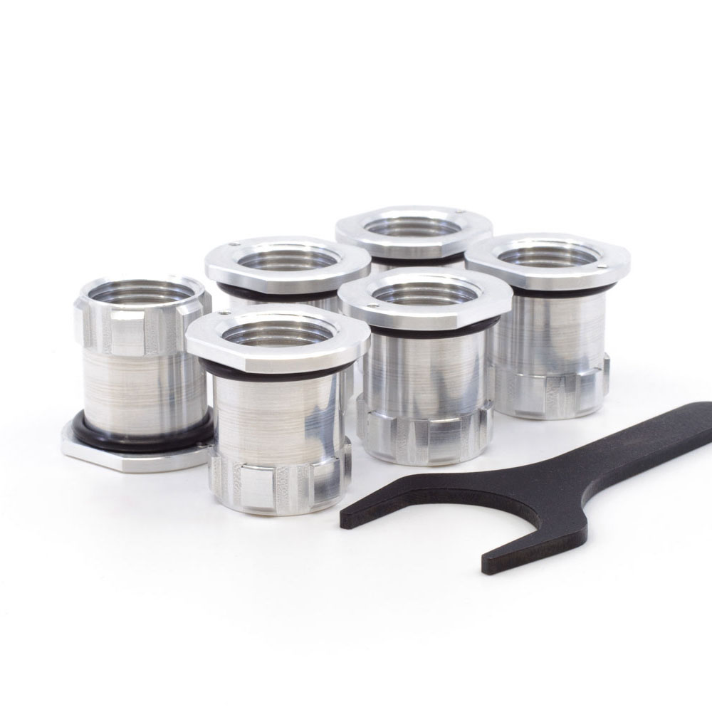 Szybka zmiana dies w toolheadzie Dillon Super 1050/RL1100 dzięki ARMANOV Lock-N-Load Free-Float Quick Change Bushings, zapewniająca precyzyjne centrowanie i lepszą amunicję.