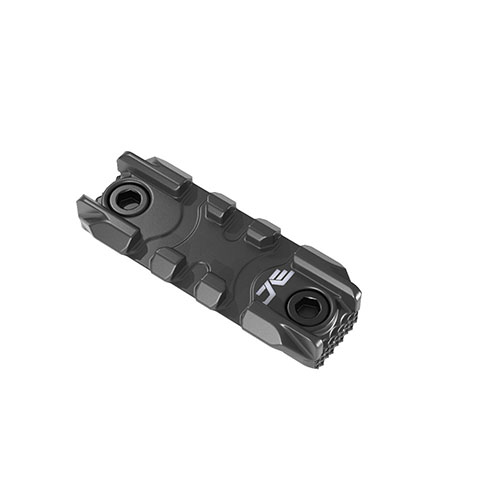 M-LOK Picatinny Rail 2" umożliwia łatwe mocowanie bipodów i akcesoriów zgodnych z normą 1913, idealnie pasując do M-LOK FLUSH RAIL i ARCA RAIL.