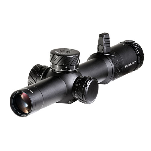 MEPRO MVO 1-8x28 FFP to wysokiej jakości celownik z powiększeniem, 34MM, z reticle M1 MRAD, idealny do precyzyjnego strzelania w różnych warunkach.