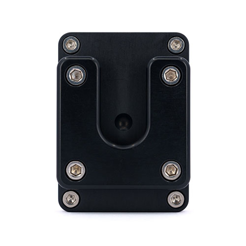 OBI Clamp Lock to solidne i wszechstronne rozwiązanie do mocowania sprzętu, kompatybilne z różnymi paskami i systemem MOLLE, zapewniające stabilność i elastyczność.