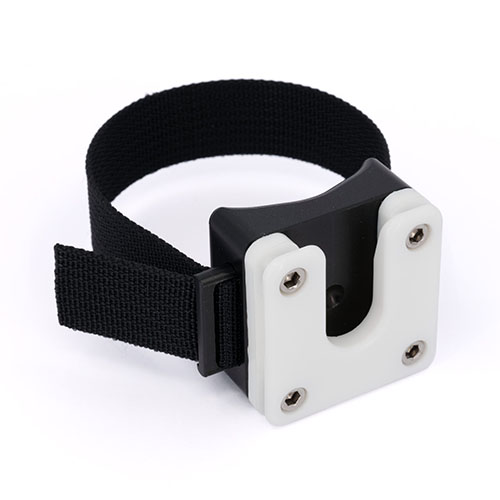 GripON to wszechstronny produkt z elastycznym systemem mocowania U-Plate Arca oraz regulowanym paskiem 9 cali, idealny do lornetek, statywów i butelek.