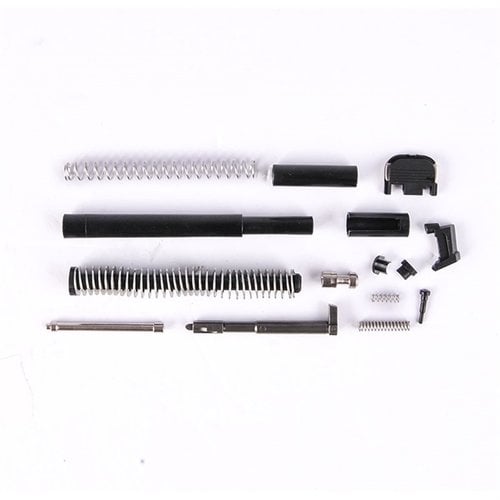 Zestaw części SLIDE PARTS KIT dla GLOCK®17 GEN 3 zawiera wszystkie elementy do naprawy lub modernizacji zamka, zapewniając idealne dopasowanie i funkcjonalność.