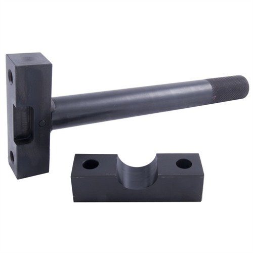 Wrench Brownells Large Ring Mauser umożliwia bezpieczne i efektywne demontowanie oraz montowanie luf w karabinach Mauser, zapewniając równomierne rozłożenie momentu obrotowego.