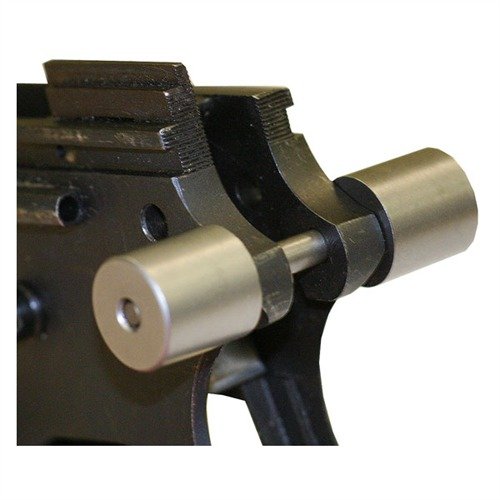 Jig do instalacji Beavertail Ed Brown ułatwia precyzyjne szlifowanie uszu ramy, zapewniając idealne dopasowanie do bezpiecznika Beavertail.