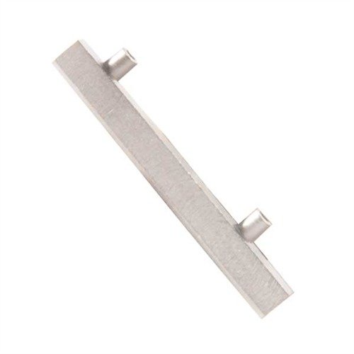 Wysokiej jakości stalowa plunger tube, idealnie pasująca jako zamiennik fabrycznego elementu, z lekko wydłużonymi kołkami dla lepszego zacisku.