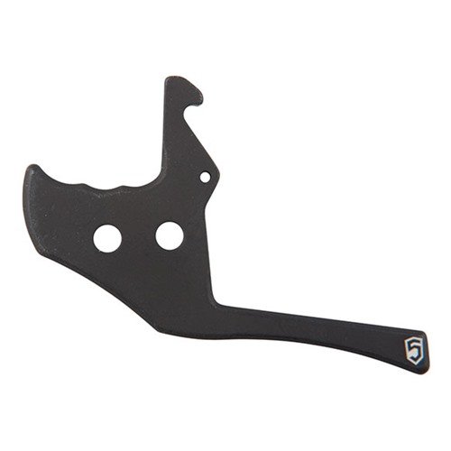 Wzmocniony zaczep do ładowania AR-15/M16 umożliwia szybkie i efektywne użytkowanie z obu rąk, nawet w rękawicach, nie przeszkadzając w użyciu akcesoriów.