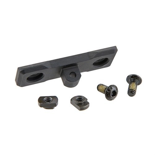 M-LOK Bipod Mount od MAGPUL to solidne mocowanie bipodów w stylu Harris, oferujące niskoprofilową konstrukcję i stabilne wsparcie dla najlepszych bipodów.