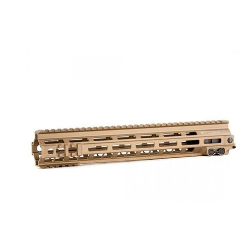 Super Modular Rail MK4 M-LOK™ to ultralekka, modułowa szyna z miejscami M-LOK, zapewniająca doskonałą wentylację i niską wagę przy zachowaniu sztywności.