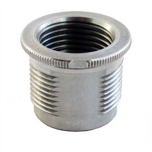 Zestaw (2) Breech Lock Quick Change Bushings umożliwia natychmiastową i precyzyjną zmianę matryc w prasach do reloading Lee z systemem Breech Lock.