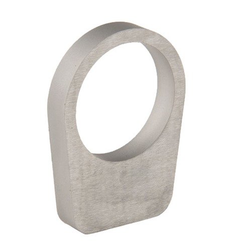 Wykonany z 17-4 PH stal nierdzewnej, REMINGTON 700 RECOIL LUG zapewnia precyzyjne dopasowanie i ochronę osadzenia dzięki tapered sides i rounded corners.