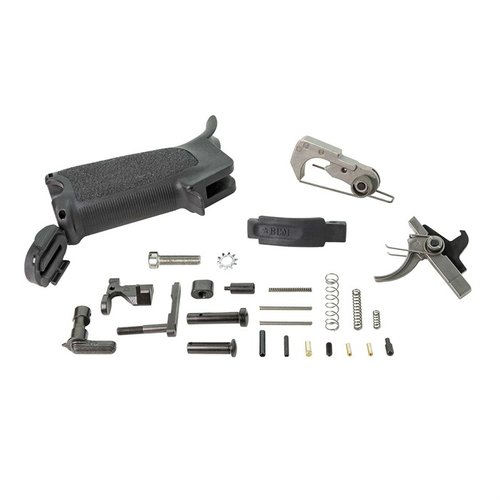 Zestaw AR-15 BCMGUNFIGHTER™ Enhanced Lower Parts Kit zawiera komponenty Mil-Spec oraz ulepszenia, takie jak BCM PNT™ Trigger Assembly i BCM Pistol Grip, Mod 3.