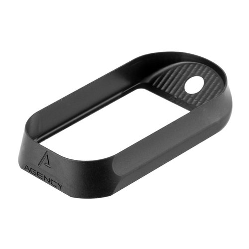 Minimalist magwell bez backstrapu do GLOCK® GEN 4, ułatwia wprowadzanie magazynków, idealny do EDC i CCW, szybki montaż z dołączonymi akcesoriami.