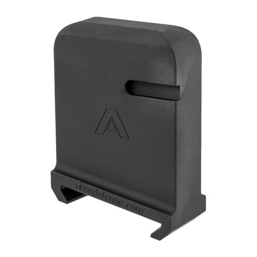 Adapter magazynka FightLite Industries umożliwia mocowanie kieszeni amunicyjnych w stylu SAW do dolnej części AR-15/M16, idealny do użycia z MCR Belt-Feed.