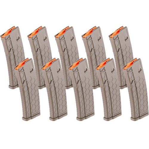 Magazynek Hexmag 15-rd do AR-15, wykonany z wytrzymałego polimeru, zapewnia doskonałą chwytność, łatwe czyszczenie i kompatybilność z wieloma systemami.