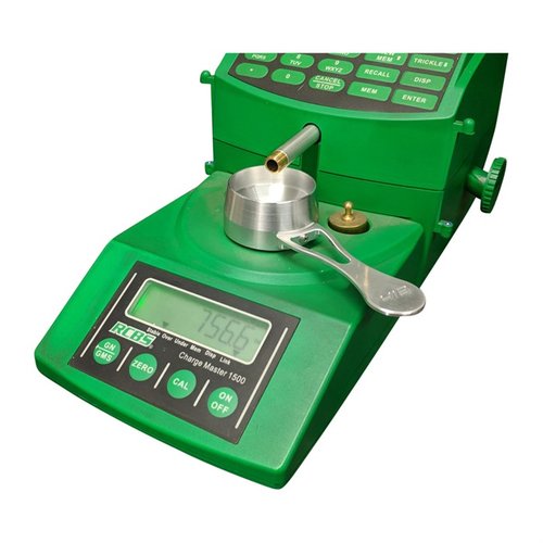 System BILLET RCBS CHARGEMASTER zapewnia precyzyjne ważenie dzięki aluminiowej tacy, wysokiej filiżance oraz stabilnej konstrukcji, idealny do Chargemaster 1500.