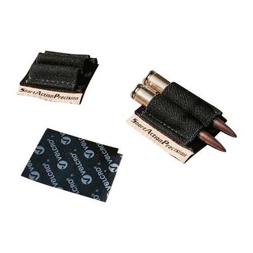 SAP Two Round Holder pozwala na przechowywanie dodatkowych dwóch nabojów w zasięgu ręki, pasując do różnych średnic łusek i łatwo mocując się na karabinie.