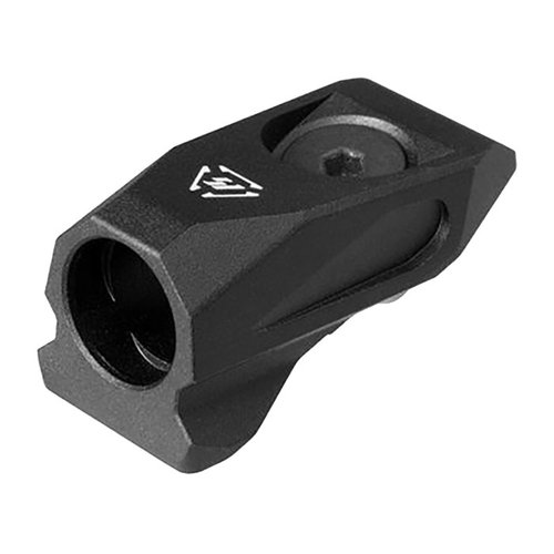 Link Angled QD Mount od STRIKE INDUSTRIES jest kompatybilny z KeyMod i MLOK, oferując łatwy montaż pod kątem 30° oraz minimalizując kolizje z akcesoriami.