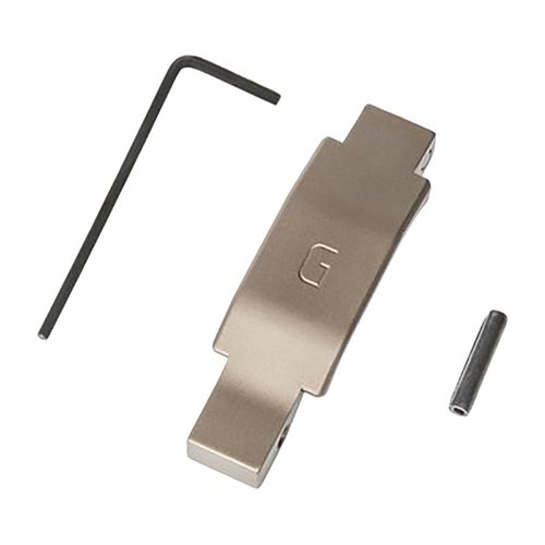 Geissele Super Duty Trigger Guard zapewnia więcej miejsca na rękawice, lepszy wygląd broni oraz zaokrąglone krawędzie, które nie rysują dłoni ani sprzętu.