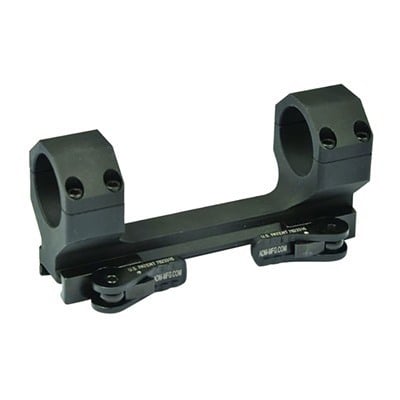 Delta Scope Mount od American Defense Manufacturing to lekki i wytrzymały montaż 30mm, zapewniający solidne połączenie z Picatinny i łatwą regulację.