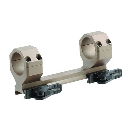 Delta Cantilever Scope Mount 30mm to montaż optyki o dużym zasięgu, wykonany z lekkiego aluminium 6061-T6, z systemem QD Auto Lock dla solidnego mocowania.