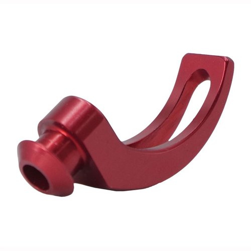 Ulepszony uchwyt do ładowania Ruger® PC Carbine® zapewnia lepszy chwyt i dźwignię, wykonany z lekkiego aluminium w anodyzowanym wykończeniu czarnym lub czerwonym.