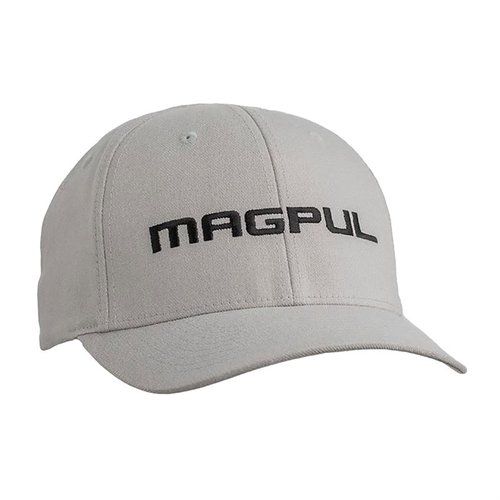 Czapka Magpul WORDMARK Stretch Fit w kolorze szarym, wygodna dzięki elastycznemu materiałowi, bez guzika na czubku, z wentylacją i haftem na przodzie.