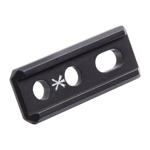 FUSION M-LOK ADAPTER to modułowy uchwyt o niskim profilu, wykonany z 6061-T6 Aluminium, oferujący elastyczność montażu dla różnych akcesoriów.