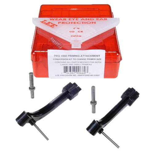 Lee Primer Attachment umożliwia łatwą konwersję do różnych rozmiarów primerów w prasach Pro 1000, w zestawie duże i małe rowki, pin i sprężyny primerów.