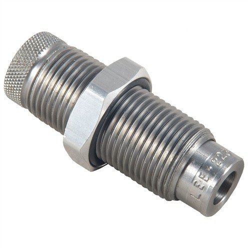 Lee Factory Crimp Die zapewnia mocne zaciśnięcie pocisku, co poprawia precyzję strzałów, nawet bez rowka na zaciśnięcie. Pasuje do wszystkich pras 7/8