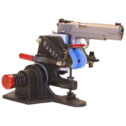 Ransom Rest to najwyższej jakości maszyna do testowania celności pistoletów, eliminująca błąd ludzki, z wymiennymi wkładkami dopasowanymi do popularnych modeli.
