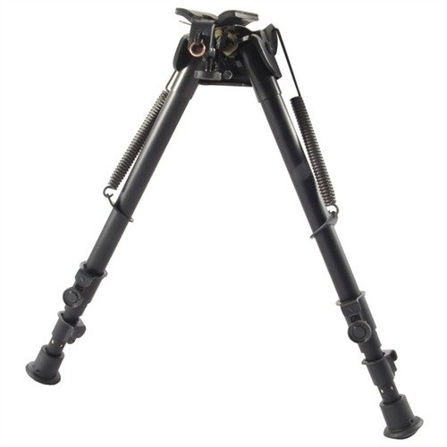 Mocowanie S-25 BIPOD SLING SWIVEL MOUNT zapewnia stabilność i precyzję, z regulowanymi, sprężynowymi nogami oraz możliwością poziomowania na nierównym terenie.