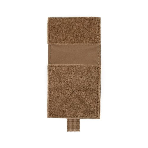 Half Flap do Micro Fight Chassis umożliwia dodatkowe opcje przenoszenia, łatwo łączy się z wkładami na magazynki Spiritus Systems.