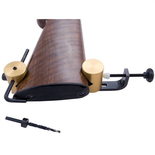 Precyzyjny SLING SWIVEL DRILL JIG od KLEINENDORST zapewnia idealne ustawienie wierteł, automatyczne centrowanie i ochronę wykończenia, idealny dla każdego warsztatu.