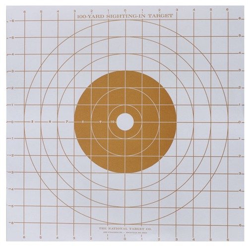 Wysokiej jakości cele SIGHT-IN-TARGETS ST-3 z fluorescencyjnym czerwonym punktem celowniczym na białym tle, idealne do precyzyjnego ustawiania celowników.