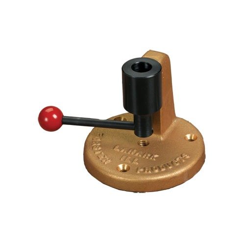 Power Case Trimmer od Forster łączy się z wiertarką, przyspieszając proces przycinania łusek, z regulacją długości i wymiennymi pilotami.