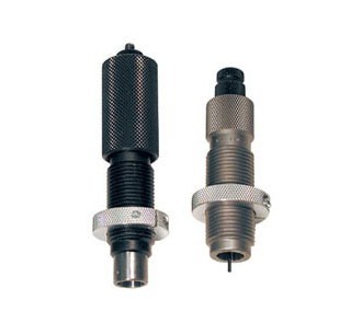 Zestaw die'ów Forster do kal. 338 Lapua Magnum zapewnia doskonałą jakość, precyzyjne dopasowanie i łatwość w uzyskiwaniu współosiowych pocisków.