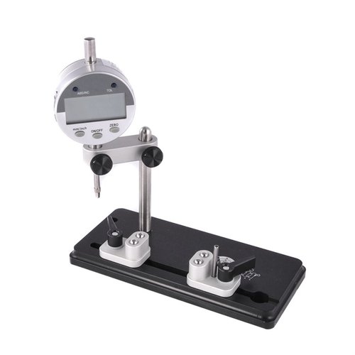 Sinclair Concentricity Gauge to precyzyjne narzędzie do pomiaru runoutu, łatwe w użyciu, stabilne i dostosowane do różnych długości nabojów.