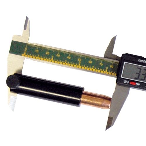Zestaw SINCLAIR 50 CALIBER BULLET COMPARATOR & BMG BUMP GAUGE umożliwia precyzyjne pomiary długości oraz regulację diesów dla .50 BMG z użyciem kalibrów.