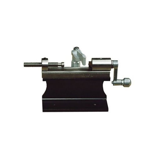 Zestaw do przycinania łuski L.E. Wilson z uchwytem SharkFin i stojakiem Sinclair przyspiesza i ułatwia proces przycinania, można go łatwo zamocować na blacie.