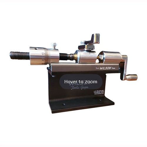 Zestaw nożyc do łusek Wilson z mikroregulacją, wykonany z wysokiej jakości stali nierdzewnej, idealny do przycinania łusek .17 - .45, wytrzymały i precyzyjny.