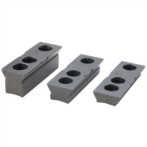 Wszechstronne stalowe podstawy do montażu celowników i optyki z regulacją zewnętrzną na długodystansowych karabinach, zapewniające stabilne dopasowanie.