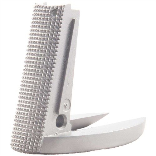 Jednoczęściowe magwell i housing sprężyny głównej zwiększają otwór na magazynek o 100%, co ułatwia ładowanie i poprawia kontrolę odrzutu.