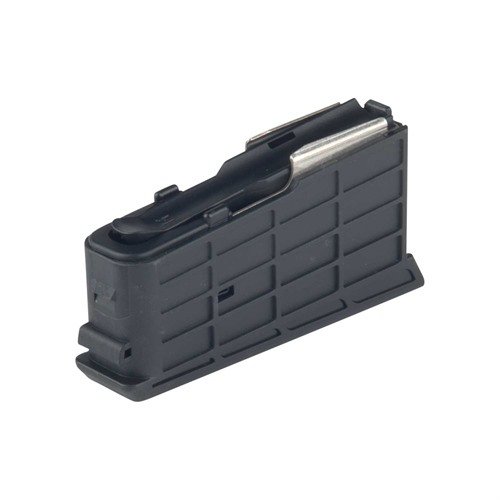 Magazynek SAKO A7 300 Winchester Magnum 3-rzędowy, wykonany ze stali, zapewnia niezawodność i trwałość, idealny do strzelania z Sako 300 Win Mag.