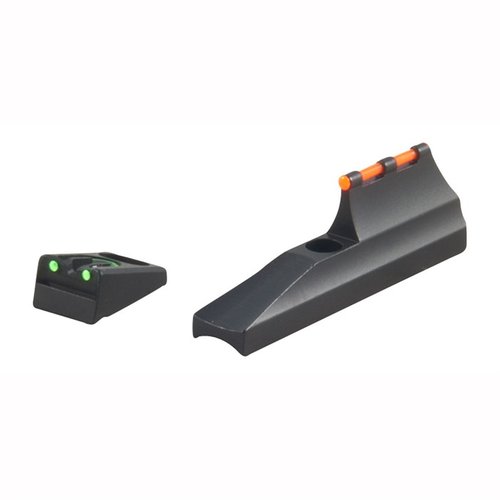 Zestaw celowniczy REMINGTON 700 z włóknem optycznym poprawia widoczność dzięki regulowanym tylnym celownikom i wyraźnemu, czerwonym przedniemu celownikowi.